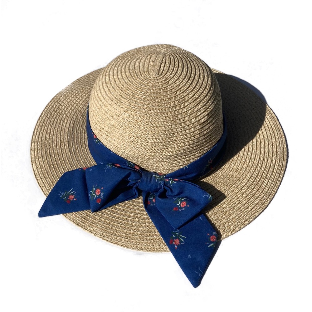 Super cute beauty and the beast Disney hat!